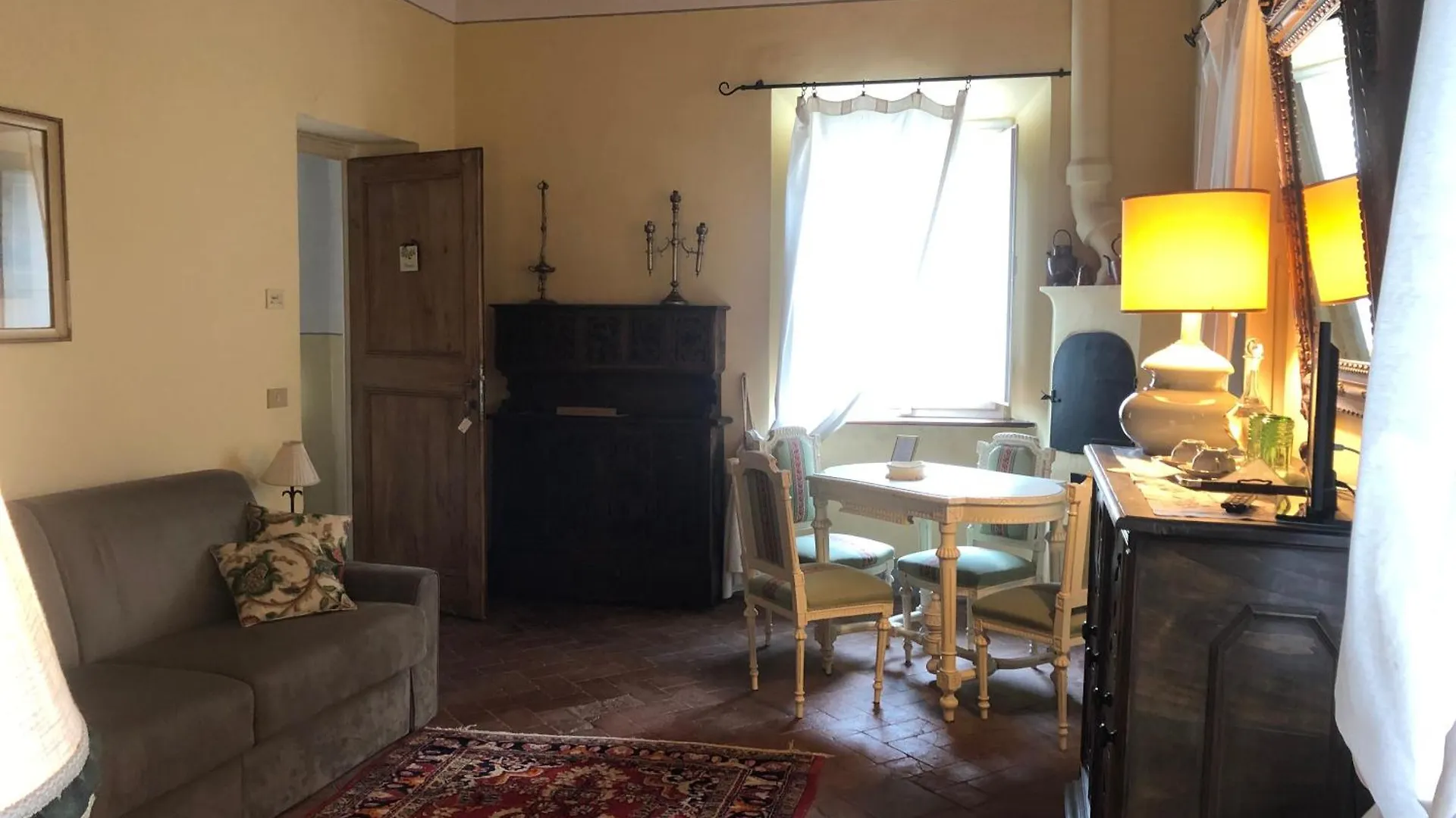 Villa La Dogana B&B Di Charme - Historic Villa With A Beautiful Garden Lucques 2*,