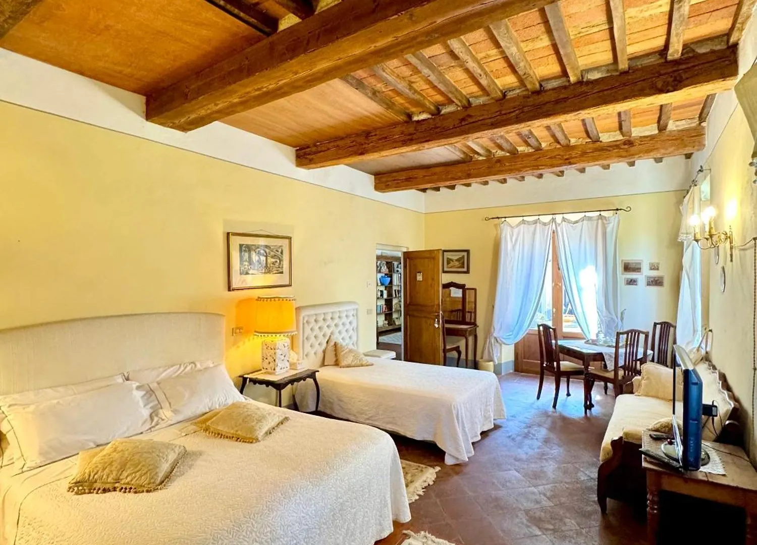 Villa La Dogana B&B Di Charme - Historic Villa With A Beautiful Garden Lucques 2*,