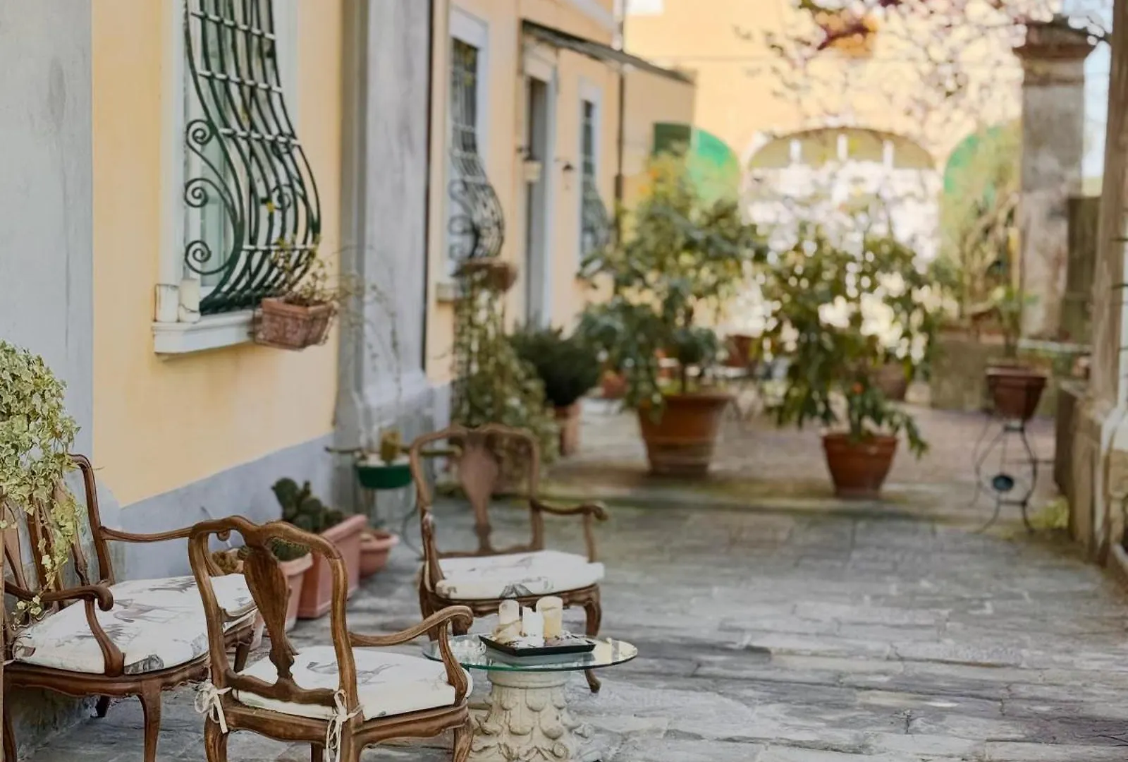 Villa La Dogana B&B Di Charme - Historic Villa With A Beautiful Garden Lucca