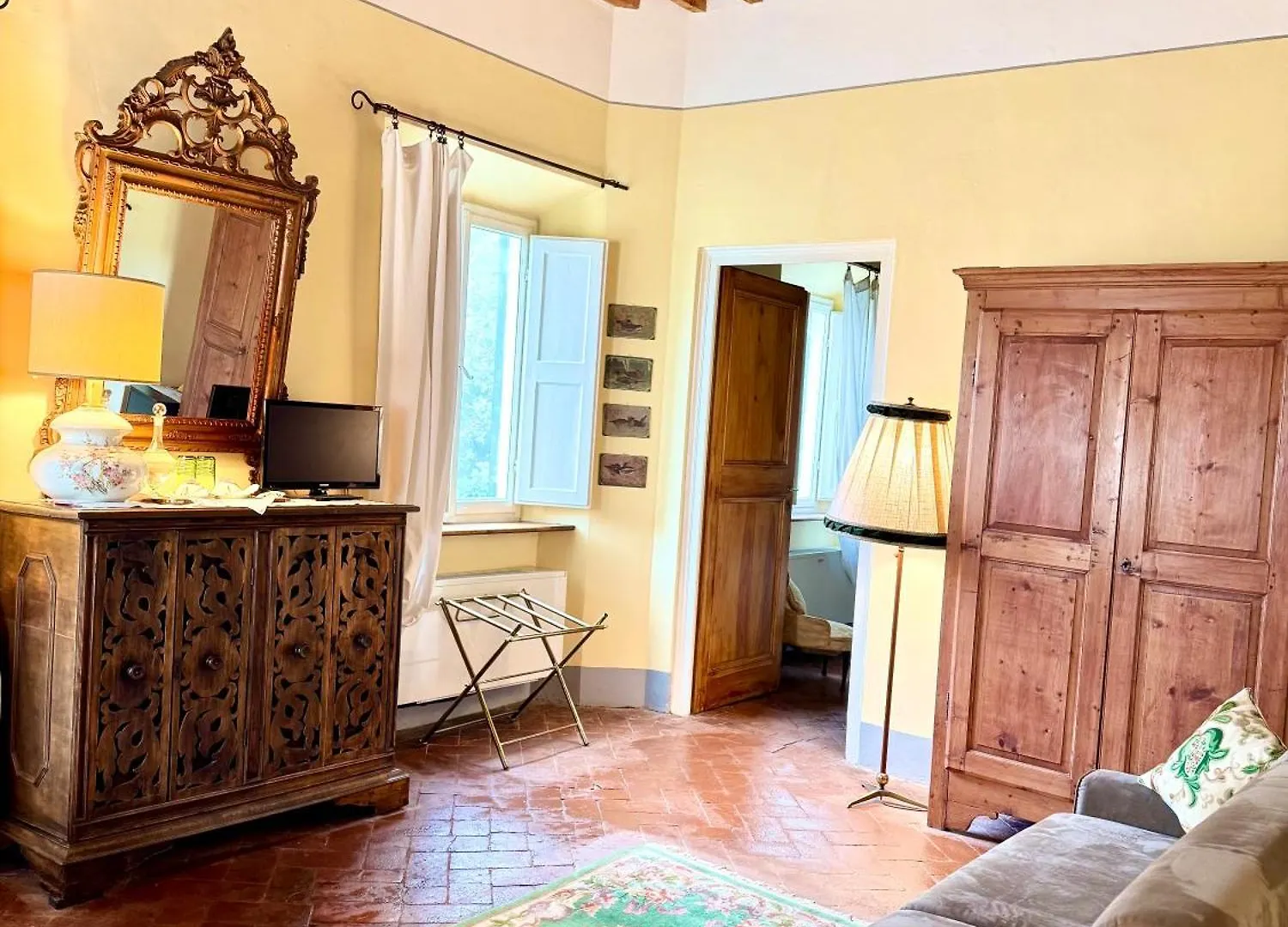 Villa La Dogana B&B Di Charme - Historic Villa With A Beautiful Garden Lucca Bed & Breakfast