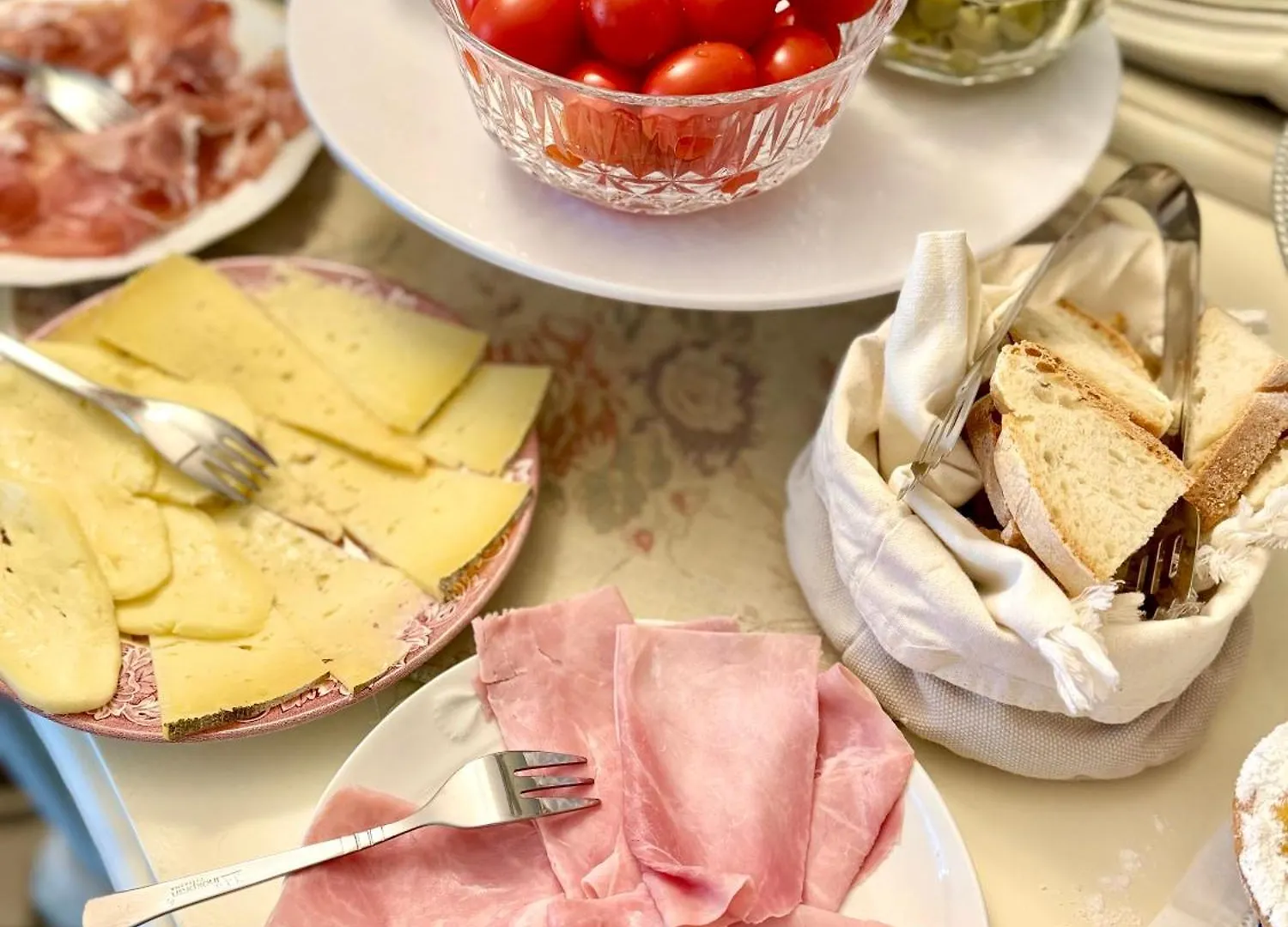 Bed & Breakfast Villa La Dogana B&B Di Charme - Historic Villa With A Beautiful Garden Lucca