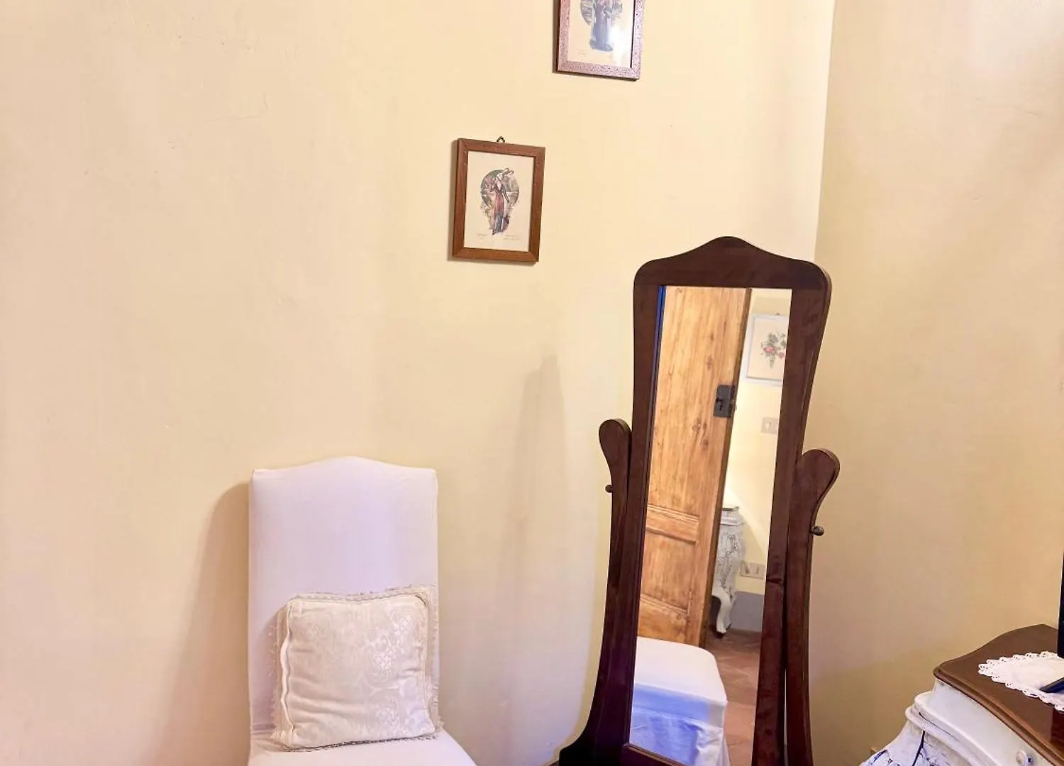 Villa La Dogana B&B Di Charme - Historic Villa With A Beautiful Garden - Private Parking Λούκα 2*,